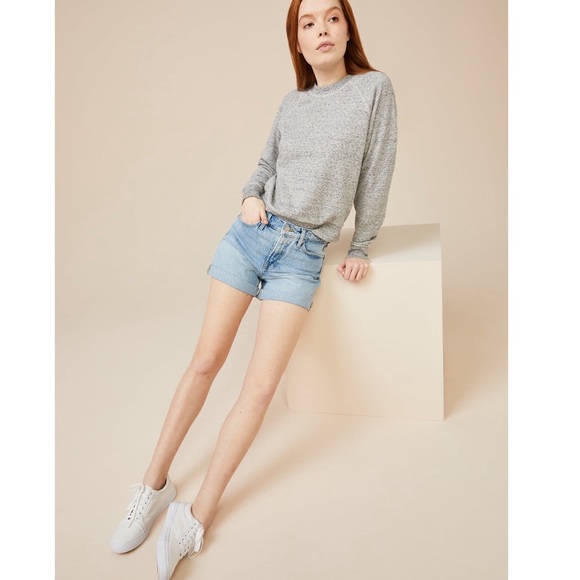 Free Assembly- roller cuff Jean shorts in color light wash size 10 - Picture 1 of 6